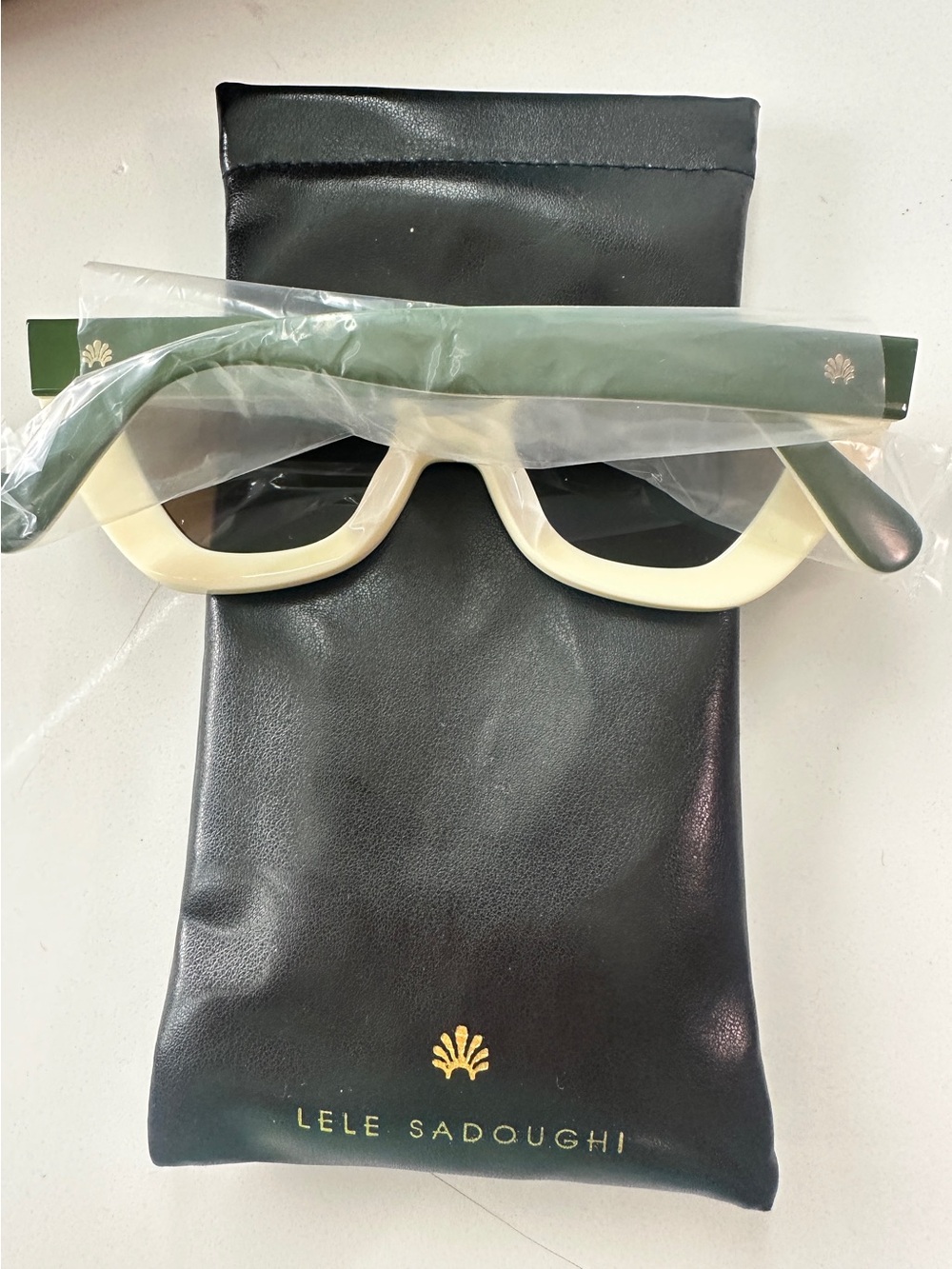 NEW Lele Sadoughi SAGE BRICKELL CAT EYE Palm Beach Green Cream SUNGLASSES - Picture 6 of 7